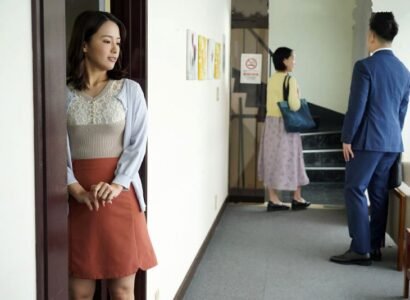 sex china 81kyy Ghệ xinh không thể từ chối được con cu của ông anh họ